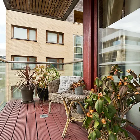 Birch At Clarion Quay Apartment
